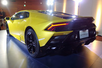 ランボルギーニが「ウラカンEVO RWD」を日本初公開　走りをより楽しむための2WDモデルの画像
