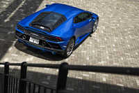 ボディーサイズは全長×全幅×全高＝4520×1933×1165mm、ホイールベース＝2620mm。