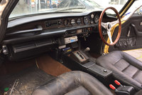 インテリアでは、純正とは異なるステアリングホイールが装着されていた。