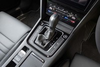 デュアルクラッチ式ATの「DSG」は6段から7段へとアップデートされた。