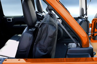 「ジープ・ラングラー アンリミテッド」に電動開閉式ルーフの限定モデルが再登場の画像