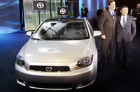 【デトロイトショー2004】ニューマーケットへチャレンジする日本メーカー（その2）の画像