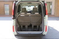 ラゲッジスペースの様子。