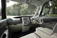 ダイハツ・タントXリミテッド（FF/CVT）／タントカスタムRS（FF/CVT）【試乗記】の画像