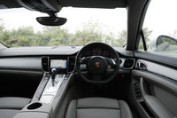 ポルシェ・パナメーラS ハイブリッド（FR/8AT）【ブリーフテスト】の画像