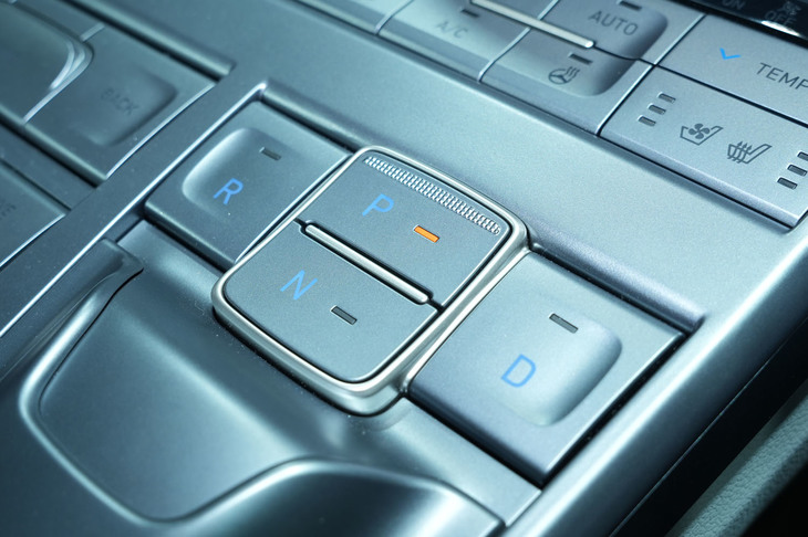 「ネッソ」のシフトセレクター。