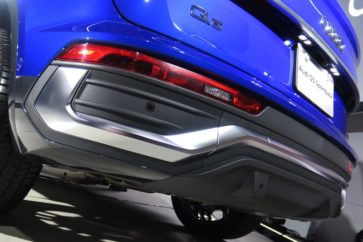 アウディQ5スポーツバック 1st edition（リアバンパー）