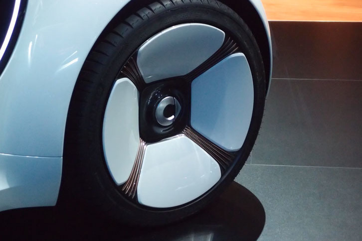 スマート・ビジョンEQフォーツー（フロントホイール）