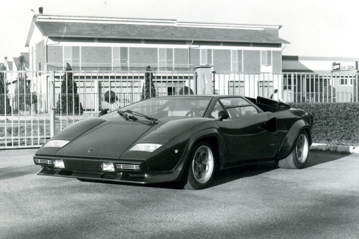 カウンタックLP400S