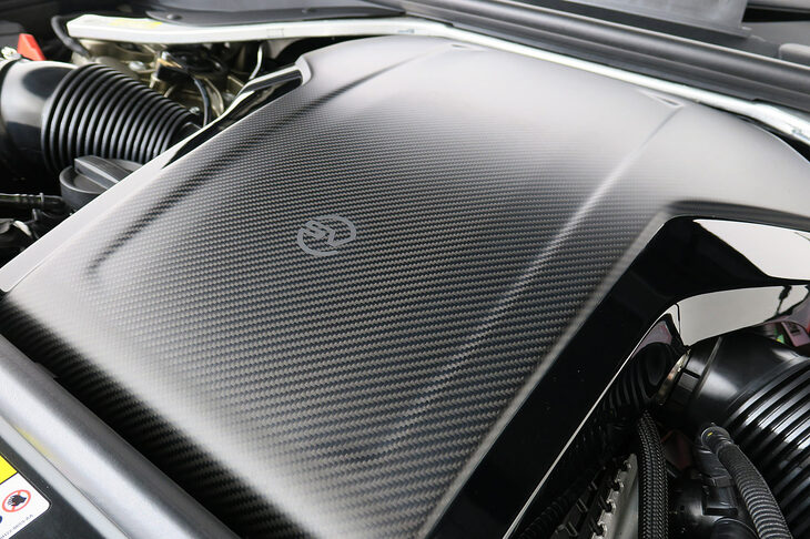 レンジローバー・スポーツSVエディションワン（4.4リッターV8ターボエンジン）