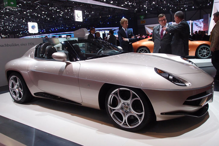 トゥーリング・スーパーレッジェーラ ディスコヴォランテ スパイダー