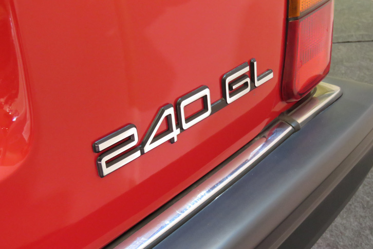 ボルボ240GLワゴン