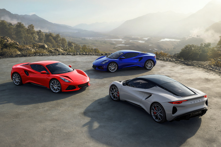 「ロータス・エミーラ」の2025年モデル。