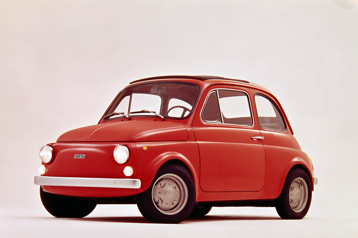 1972年に登場した改良モデル「500R」。2代目「フィアット500」の生産は、後継モデル「126」が登場してからも続けられ、1977年までフィアットのエントリーモデルとしての役割を務め続けた。