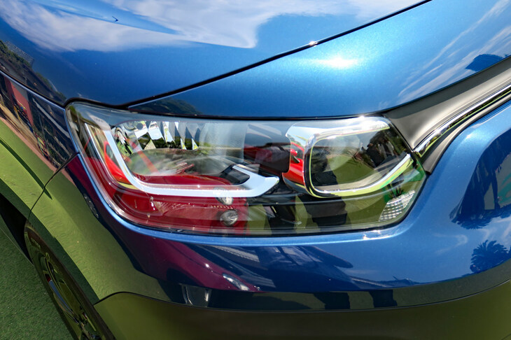 フィアット・ドブロ マキシ（ヘッドランプ）