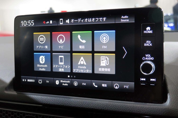 センターモニターは、9インチの静電タッチパネル式。最新の通信サービス「Honda CONNECT」に対応する。