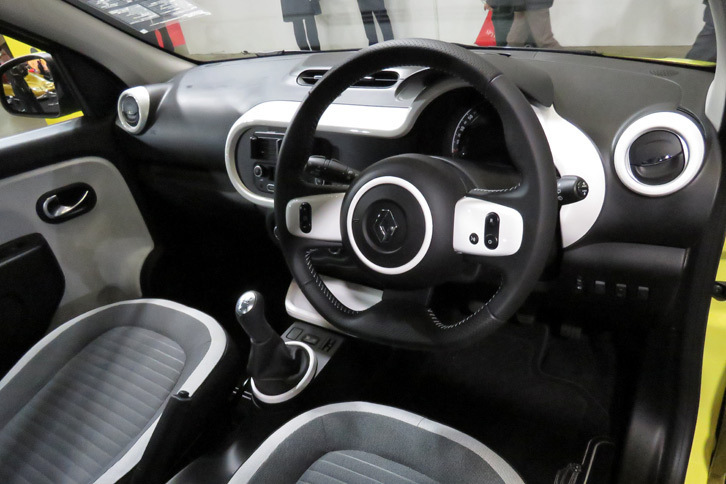 ルノー・トゥインゴ ゼン