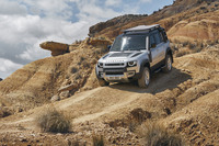 新型「ランドローバー・ディフェンダー」がデビュー　最新技術で高い悪路走破性と快適性を両立【フランクフルトショー2019】の画像