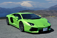 ランボルギーニ・アヴェンタドールLP700-4（4WD/7AT）【短評】