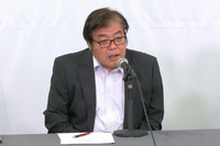 MBD推進センター ステアリングコミッティ委員長を務める、マツダの人見光夫氏。