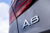 アウディA8 55 TFSIクワトロ