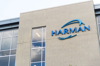 ハーマン・インターナショナルの70億ドルという売上高（2015年10月～2016年9月）のうち、自動車関連は約65％を占めているという。
