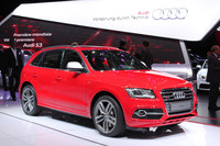 「アウディSQ5」