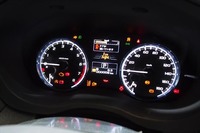 「レヴォーグ」の計器盤。2眼式で、中央部分にはマルチインフォメーションディスプレイが配される。