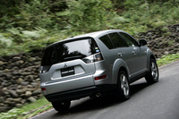 三菱アウトランダーG 5人乗り（4WD/CVT）／G 7人乗り（4WD/CVT）【短評（後編）】の画像