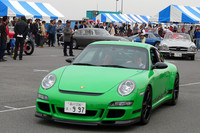 「ポルシェGT2」。元F1ドライバー中野信治さんの運転で約10分ほどの同乗走行。
