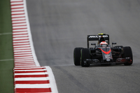 マクラーレン・ホンダは2台そろって入賞圏内を走っていたが、結果ポイントを得たのは7位でゴール、前車のペナルティーで6位となったジェンソン・バトン（写真）のみ。フェルナンド・アロンソはレース終盤まで5位を走るも、パワーロスに見舞われズルズルと後退、11位完走となった。（Photo=McLaren）