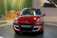 「ルノー・セニック」