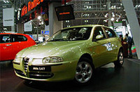 
	日本では2001年9月から販売が開始された「アルファ147」。日本仕様は、2リッター直4とATモード付き2ペダル式5段MT「セレスピード」の組み合わせとなる。
	 