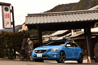 「とり料理 瀬戸」
    京都府京都市左京区静市市原町336
    TEL. 075-741-2667
    12:00～21:00（完全予約制） 月曜定休（祝日除く）