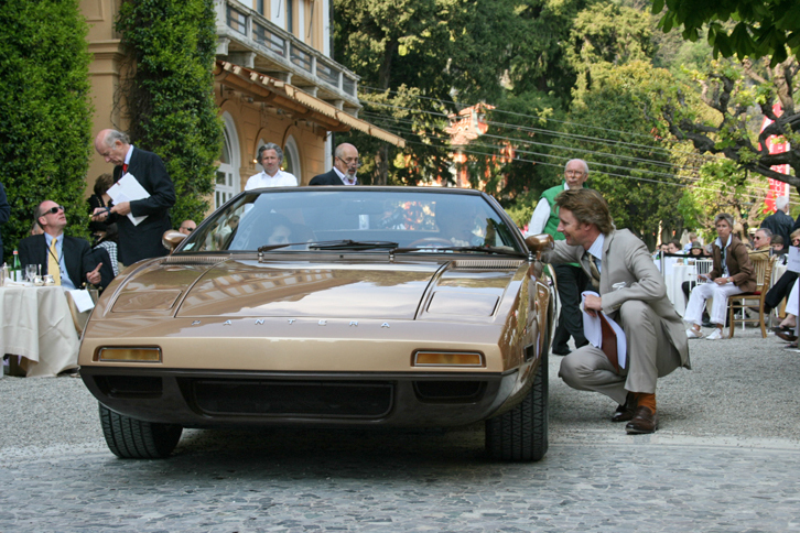 こちらは、幻の2代目「パンテーラ」といわれる1973年「7Xモンテッラ」。オイルショックで開発計画は中断された。2008年「コンコルソ・ヴィラ・デステ」で。