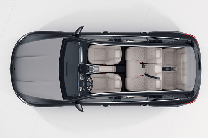 全長4640mmの寸法で3列7人乗りを実現するなど、国産SUVに比肩する高効率なパッケージが自慢の「GLB」。清水氏は「その実用性こそ人気の秘訣で、デザインはあまり見られていないのでは？」と語るが……。