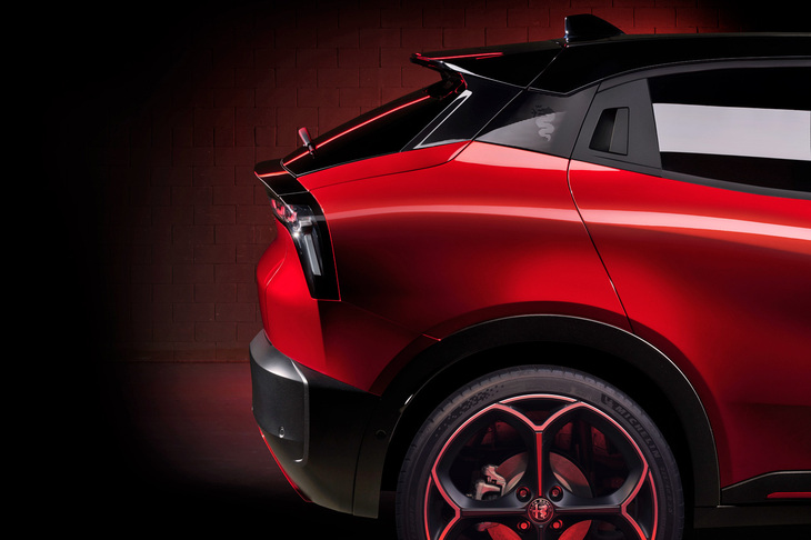 アルファ・ロメオ・ミラノ（エクステリア）