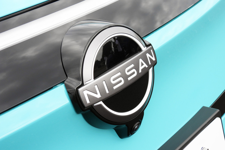 日産リーフB7 G（エンブレム）