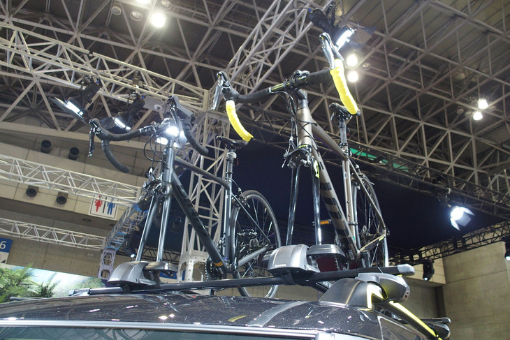 ダイハツ・タント ファンクロス（カスタマイズカーのルーフキャリア）