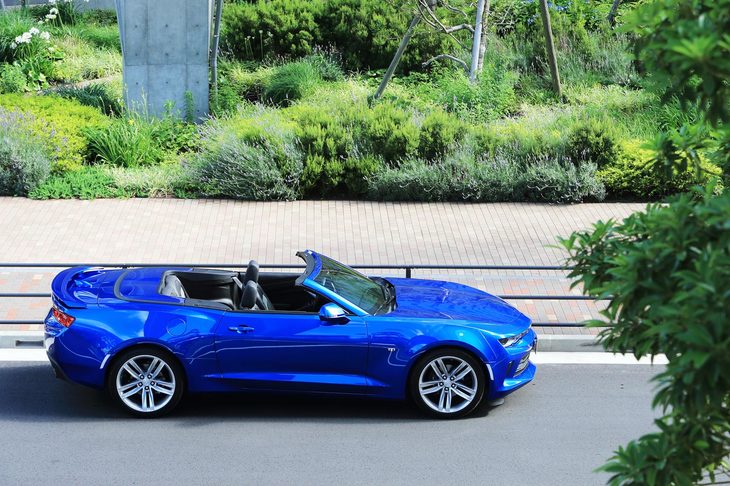 今回の試乗では合計で462.7kmの距離を走行し、45.3リッターのガソリンを給油。燃費は、満タン法で10.2km/リッター、車載燃費計計測値で10.0km/リッターとなった。堂々とした車格と高い運動性能を思えば、十分に高効率といえるのではないだろうか。