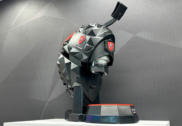 フェルッチョ・ランボルギーニの子息がプロデュースする、トニーノ・ランボルギーニによるエスプレッソマシン。