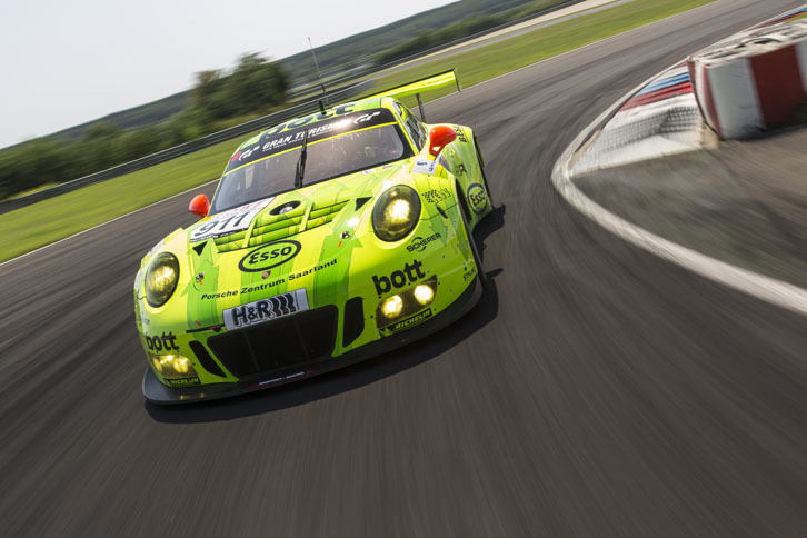 タイプ991の「911 GT3 R」は2015年5月にデビューした。公道仕様の「911 GT3 RS」がベースになっている。