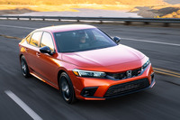 アメリカで販売されている「シビックSi」。「セダン」にはSi、「ハッチバック」には「タイプR」とすみ分けがなされているようだ。