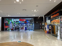 新型コロナ以降、クルマの姿はぱったりと消えた。写真は2020年11月に撮影。