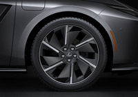 ホイールはグレードにより、18インチ、19インチ、21インチの計3サイズがラインナップされる。