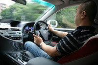 軽快な身のこなしは「RX270」ならではの美点だ。