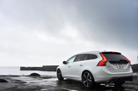 ボルボV60 T6 AWD R-DESIGN（4WD/6AT）【試乗記】の画像