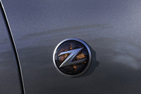 エンブレム一体型のサイドターンランプ。