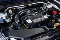 搭載されるエンジンは2.5リッター水平対向4気筒の自然吸気タイプで、最高出力は173ps、最大トルクは24.0kgmを発生。STI製フレキシブルタワーバーとエンジンカバーが「tS」の専用装備。