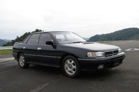 プラットフォームの比較で最初に試乗した「レガシィGTセダン」。200psのターボエンジンを搭載したスポーツセダンである。